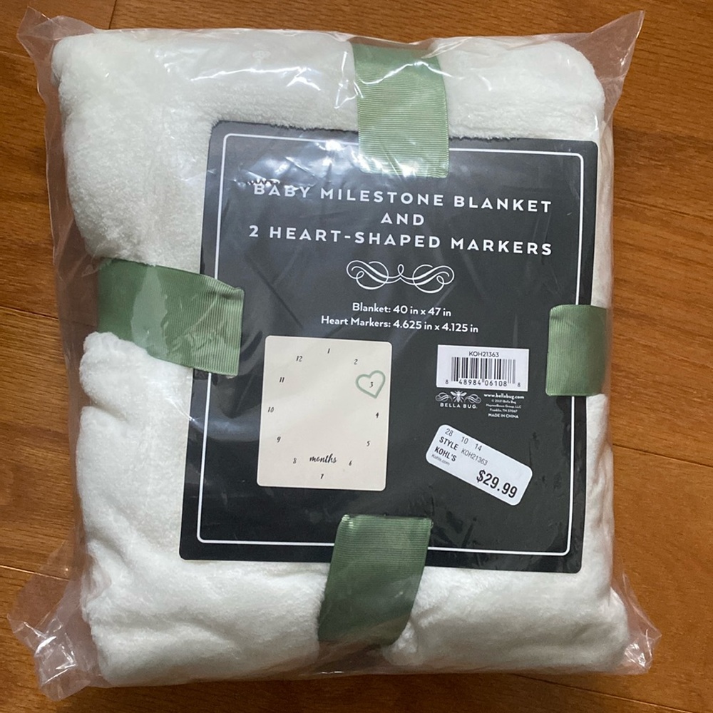 NWT Baby Milestone Blanket with Heart Markers